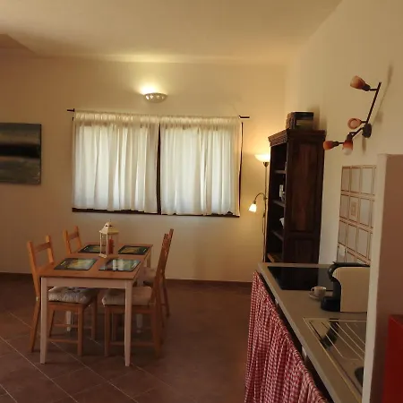 Poggio La Luna - La Casa Nel Vigneto בית נופש